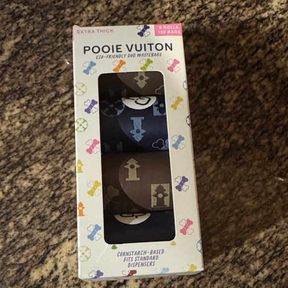 Pooie Vuiton Dog Waste Bags & Leash, Collar, Waste bag dispenser and bowl - Picture 2 of 8